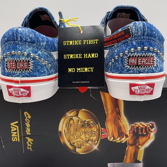 Vans WMNS Old Skool
Cobra Kai Multi/True White 
VNOA3WKT6GL Sneakers - Picture 14 of 16